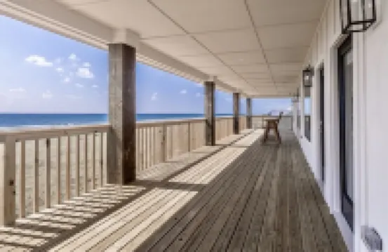 BRAND NEW GORGEOUS 5000sf 8 BEDROOM DREAM BEACH FRONT HOME - near Surfside beach