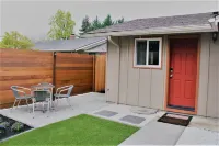 Relax & Enjoy Private Studio w/Courtyard