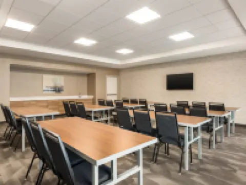 Home2 Suites by Hilton Statesboro Hotels in Statesboro