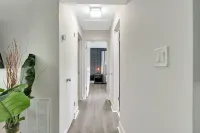 Modern 3Br Pool Home with Game Room Near Beaches!