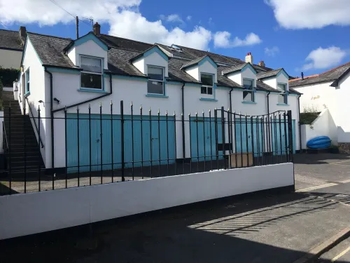 Appledore - Hispaniola Stunning 2 bed 2 bath, sleeps 4(+2) and PARKING!!! Hotels in Appledore