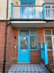 Stylish 2 Bed Apt, 2 Minute Walk From The Beach. Hotels in der Nähe von Town Hill