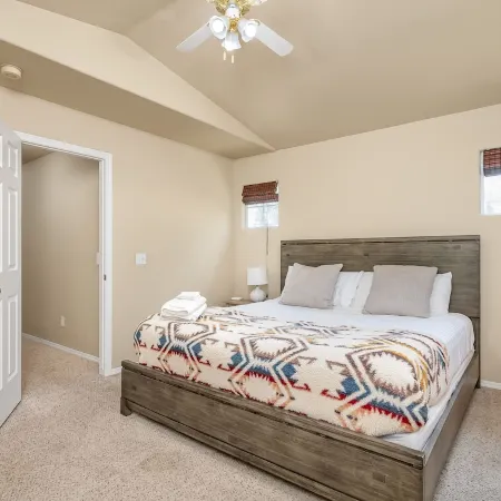Home oasis with sauna, jacuzzi, pool & heated gazebo!