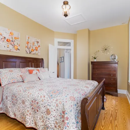 Perfect Location:  Historic Downtown  Guesthouse