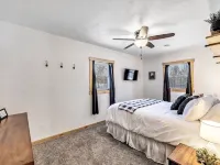 Woodland Retreat I Pet Friendly I Mins to Town Hotels in Stephenson