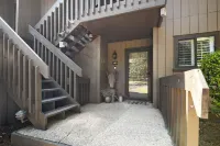 Renovated, Lakefront, Pinehurst #5, Ground Level, 2BR, 2BA, Pool, WiFi, Cable