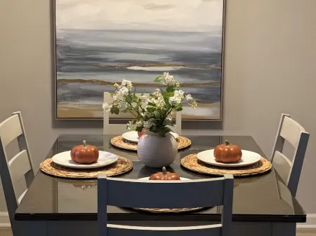 EASY WALK TO THE BEACH - PETS WELCOME - STEPLESS - PRIVATE ENCLOSED PATIO