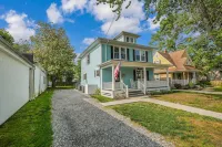 Hawthorn House Remodeled 3BR Walk to Town!