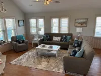 Diggin’ It- Beach Road, Private pool & Hot tub