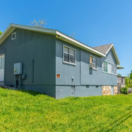 HOUSE by Lake Taneycomo at Rockaway Rentals