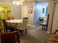Cozy escape close to downtown, stadiums & parks