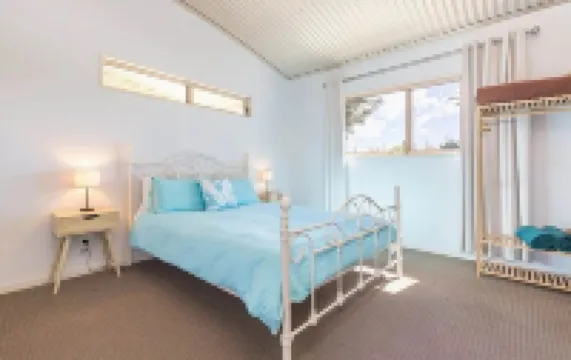 Dam It Getaway- 2 bed cabin