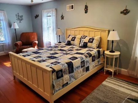 Slack Tide - House by Acadia NP (Southwest Harbor)