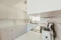 Boutique Largo Bungalow: Just mins to Gulf beaches! Beach gear provided!