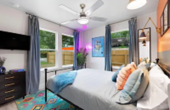 Tide + Tailgate - Sleeps 12, Arcades, Mini Golf