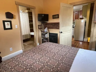 Restored 1840's Downtown Loft Near Blue Ridge Parkway