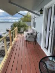 Waterfront Paradise with  NEW Jacuzzi Spa!