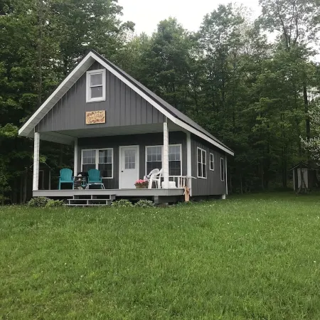 Cabin on the Amish Trail
