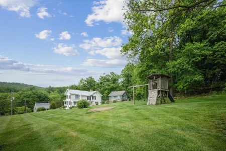 Historic Bluemont Village Home