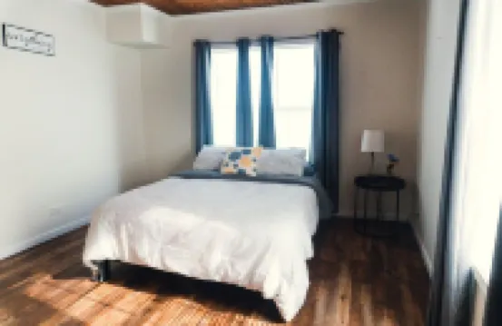 Downtown Cottage Getaway