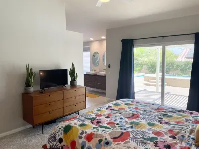 3bed 2bath House.  Private Pool and Spa. Close to Acrisure Center!
