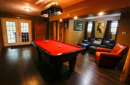 Special…rent 2 nights get the 3rd night…FREE!