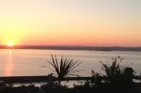 Beautiful views over Mounts Bay. Cosy flat in the fishing village of Newlyn