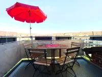 New apartment overlooking the citadel Petersberg