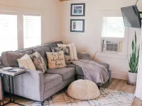 MaineStay Cottage #5 With Fireplace & Fully Stocked Kitchen in Hampden/Bangor 漢普登酒店