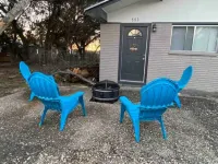 Relax with family and friends at this peaceful, Texas hill country cottage.