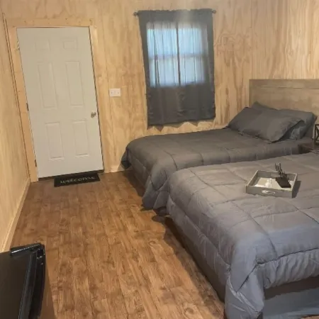 Hogan's Hideout Cottage #8