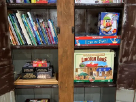 Spacious 3 Story Cabin. Access to UTV/ATV Trails & Near Lake Arbutus โรงแรมในJackson County