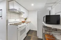 1-bedroom vacation studio just 15 minutes from San Francisco Bay