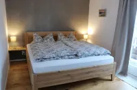 Quiet apartment with a wonderful mountain view
