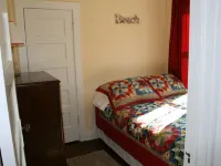 Lake Front Cottage in Michigan's Harbor Country "Sandy Shores 2" Hotels in Chikaming Township
