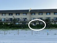 Gorgeous OCEANFRONT 2 bedroom condo in Summerhouse