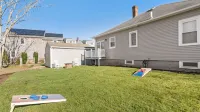 Entire House Minutes from Newport, RI. Near Beaches.