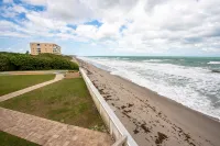 Ocean Front Complex -Beautiful Panoramic Views of the Ocean!