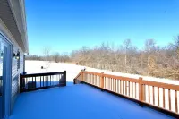 The Den at Buckskin - Entire House in Frankfort, OH