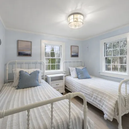 Close to Beach Renovated Dog Friendly Cape Cottage