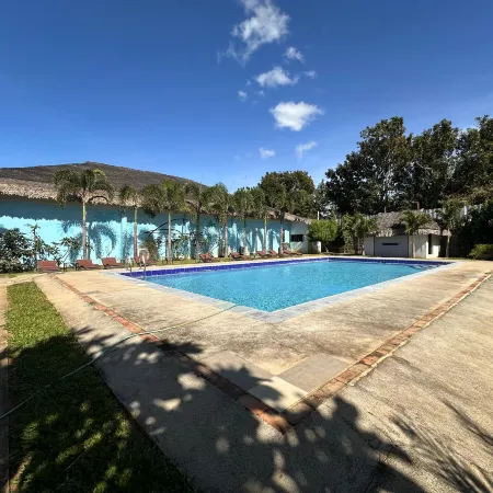 Amici Resort Hotel Laoag