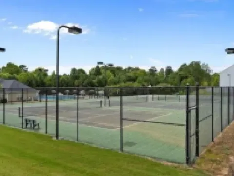 Cozy & Private in-Law Suite 10 Minutes from LakePoint Hotels in Acworth