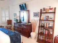 Ocean View, Double Lanai and a Quick Walk to the Beach