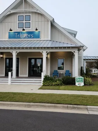 Sweet Caroline coastal home Beaufort, NC 28516 in Beau Coast Comm master on main