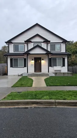 5 bed 2.5 bath w/ detached game room. Open concept, spacious for large groups.