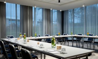 Renaissance Amsterdam Schiphol Airport Hotel