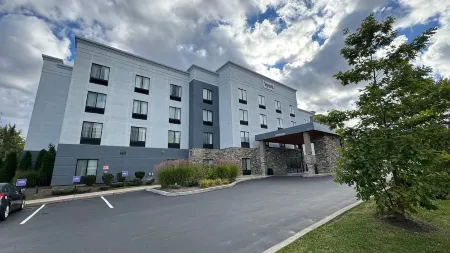 Best Western Plus Erie Inn & Suites