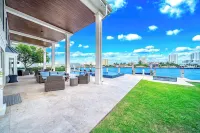 Waterfront Gem! Heated Pool+HotTub! Close 2 Beach!