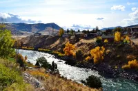Cozy and Quiet Apt Style Cabin on the Yellowstone River