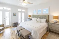 A Glimpse of Heaven in Carillon Beach! Steps to Beach w/ Complimentary Loungers!